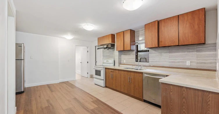 Lower Level-547 E 12 Avenue, Vancouver, BC, V5T 2H6 - 3