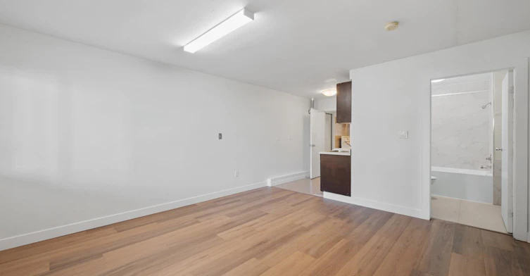 Lower Level-547 E 12 Avenue, Vancouver, BC, V5T 2H6 - 5