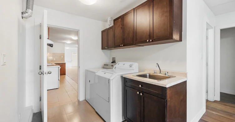 Lower Level-547 E 12 Avenue, Vancouver, BC, V5T 2H6 - 8