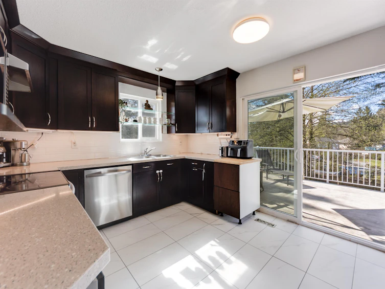 2978 Fleming Avenue, Coquitlam, BC, V3C 4S3 - 4