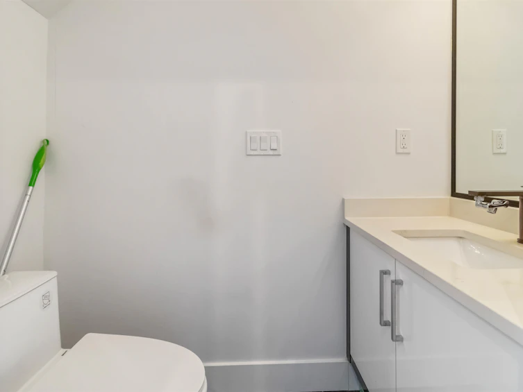 102-7088 Sperling Avenue, Burnaby, BC, V5E 2W3 - 7