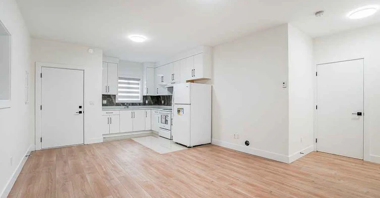 17800 Barnston, Surrey, BC, V3X 0E2
