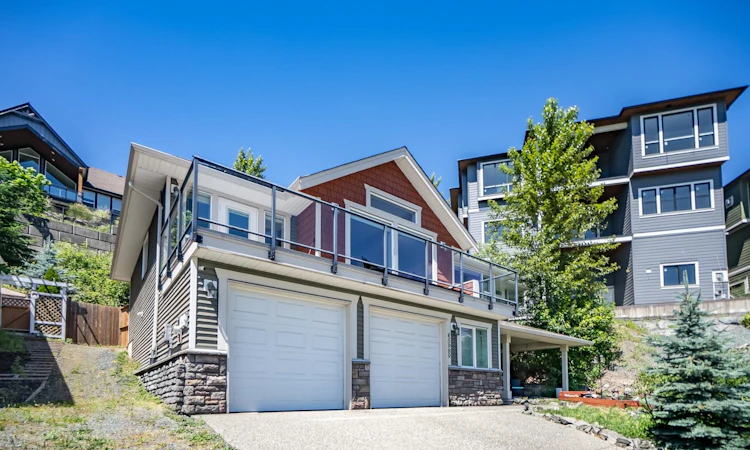 45989 Weeden Drive