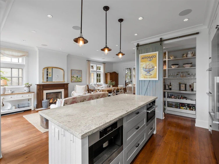 4693 W 3rd Avenue, Vancouver, BC, V6R 1N5 - 12