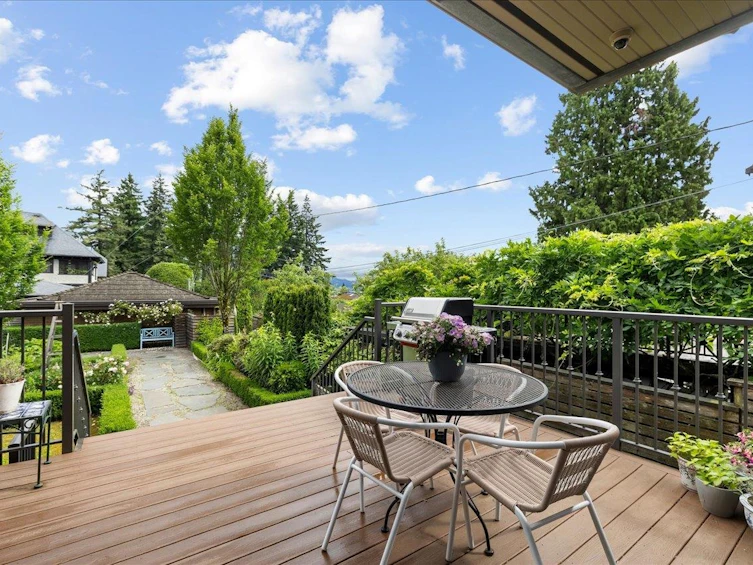 4693 W 3rd Avenue, Vancouver, BC, V6R 1N5 - 16