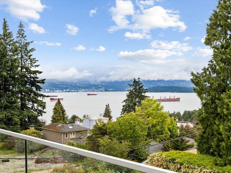 4693 W 3rd Avenue, Vancouver, BC, V6R 1N5 - 30