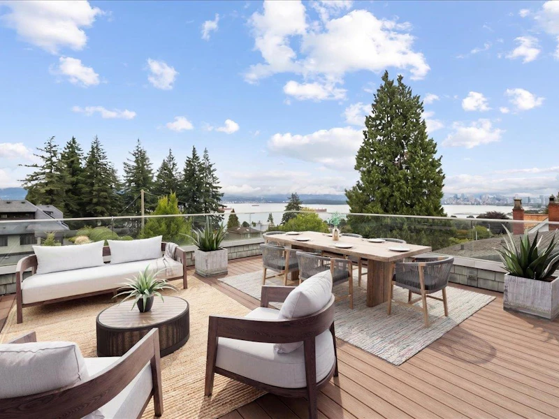 4693 W 3rd Avenue, Vancouver BC V6R 1N5