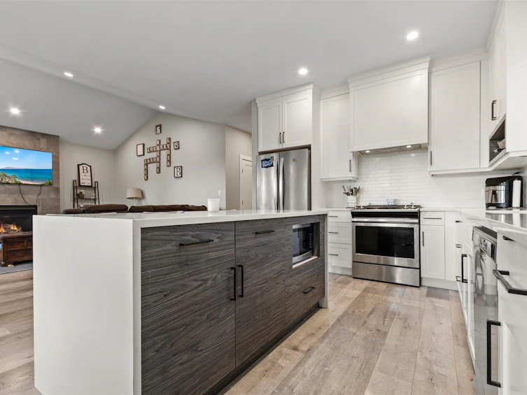 46302 Riverside Drive, Chilliwack, BC, V2P 3L3 - 11