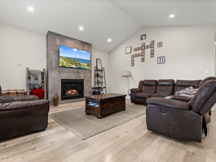 46302 Riverside Drive, Chilliwack, BC, V2P 3L3 - 6