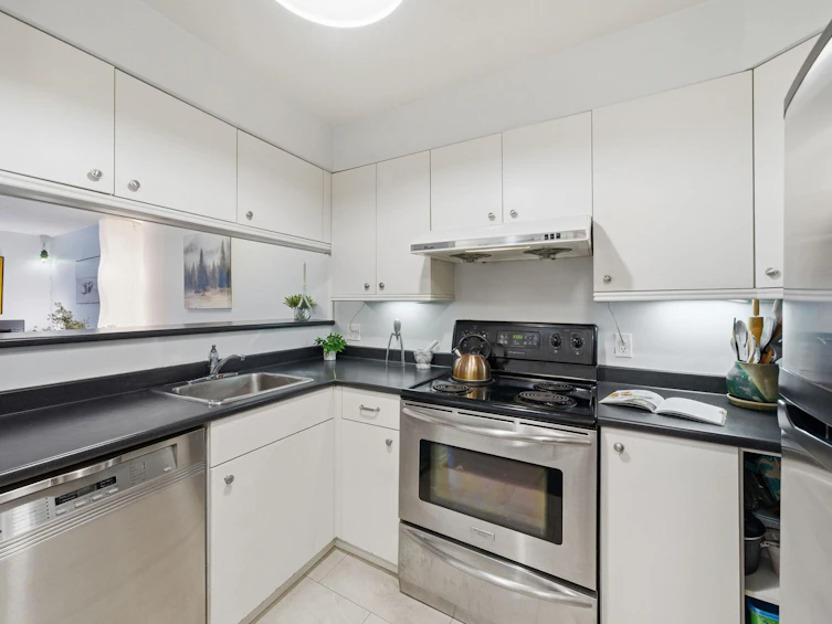 203-555 E 8th Avenue, Vancouver, BC, V5T 1S9 - 12