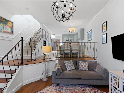 8-1266 W 6th Avenue - 3