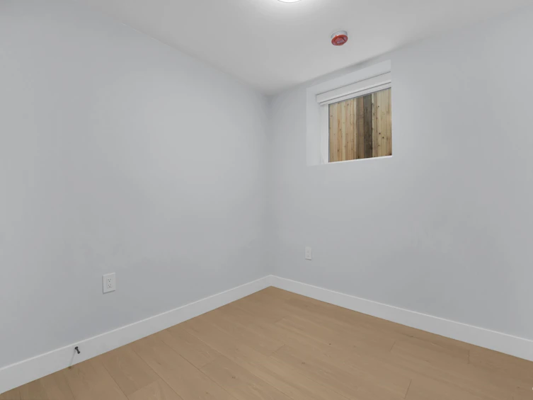 2619 Mcgill Street, Vancouver, BC, V5K 1H2 - 27