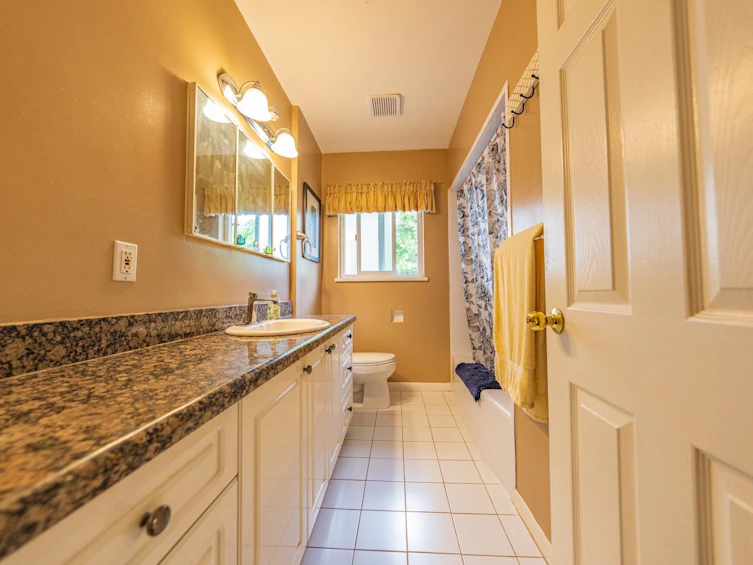 5529 Keith Street, Burnaby, BC, V5J 3C4 - 9