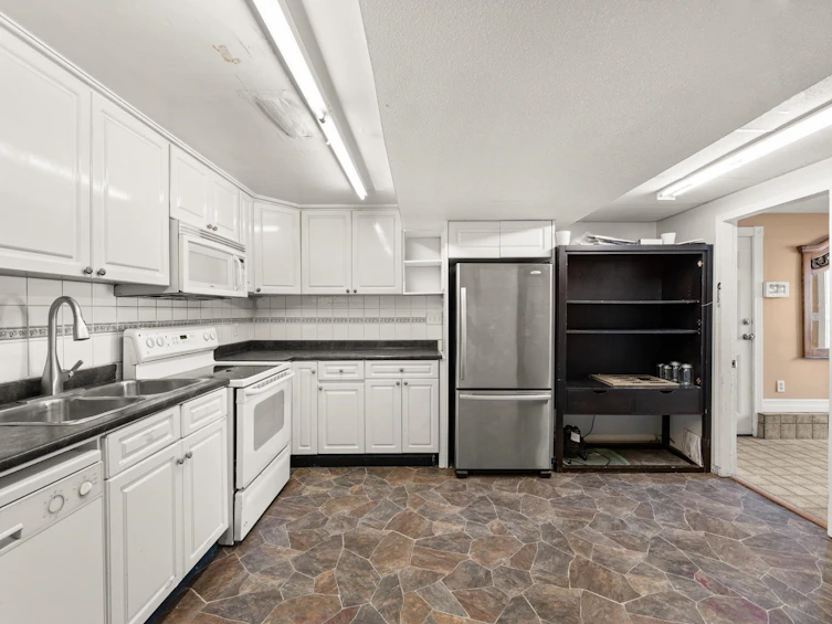 33222 Hawthorne Avenue, Abbotsford, BC, V2S 1B3 - 23