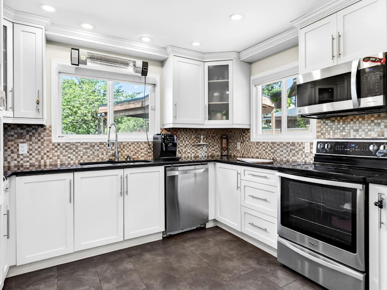 10660 Whistler Court, Richmond, BC, V7E 4C7 - 11