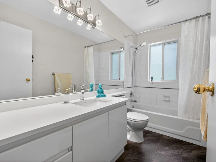 3360 Cobblestone Avenue, Vancouver, BC, V5S 4S4 - 18