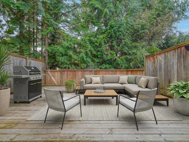 2329 Mountain Highway, North Vancouver, BC, V7J 2N2 - 10