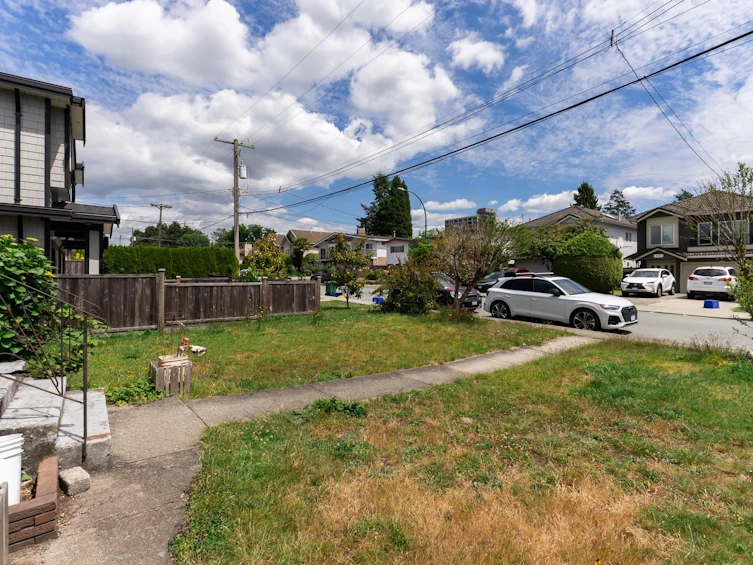 7465 Rosewood Street, Burnaby, BC, V5E 2G6 - 12