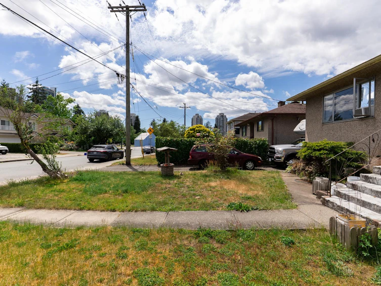 7465 Rosewood Street, Burnaby, BC, V5E 2G6 - 10