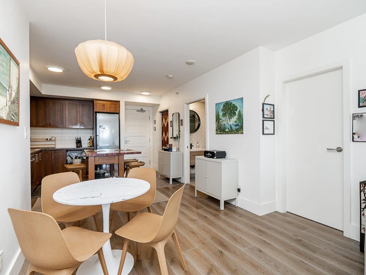 331-2288 W Broadway, Vancouver, BC, V6K 0B3 - 10