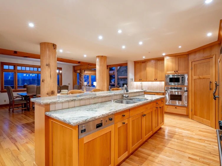 3826 Sunridge Drive, Whistler, BC, V8E 0W1 - 11