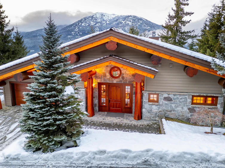 3826 Sunridge Drive, Whistler, BC, V8E 0W1 - 38