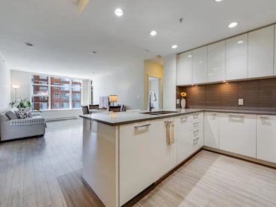 505-3102 Windsor Gate - 5