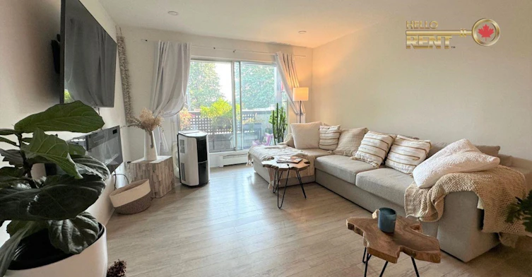 209-809 W 16th Street, North Vancouver, BC, V7P 1M6 - 2