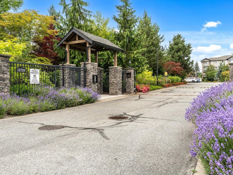 313-32729 Garibaldi Drive, Abbotsford, BC, V2T 0A6 - 31