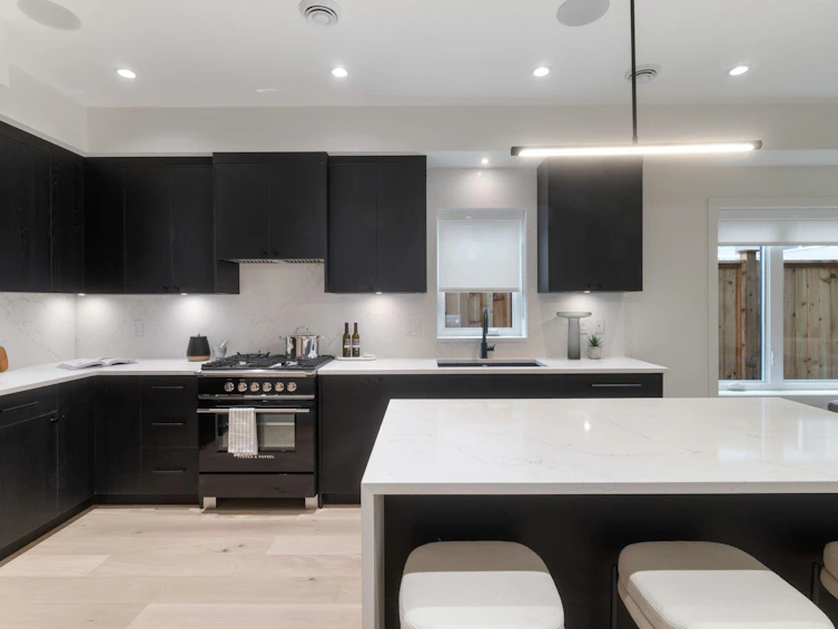 2-2539 Grant Street, Vancouver, BC, V5K 3G6 - 2