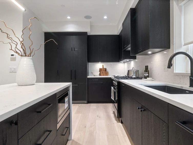 2-2539 Grant Street, Vancouver, BC, V5K 3G6 - 9