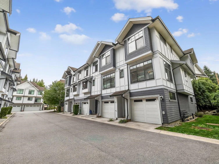 6-5068 Savile Row, Burnaby, BC, V5E 0C1 - 2