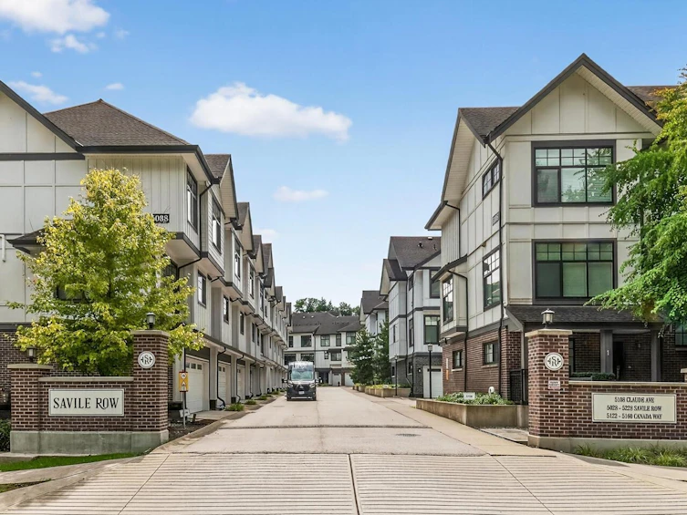 6-5068 Savile Row, Burnaby, BC, V5E 0C1