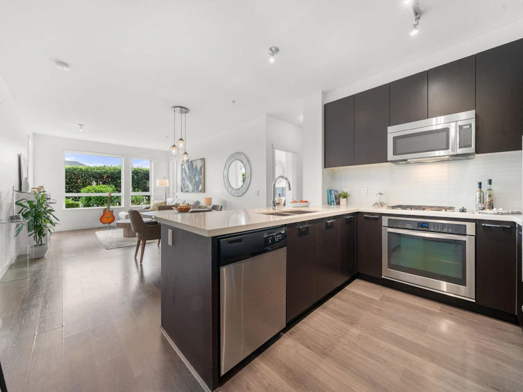 101-717 Chesterfield Avenue, North Vancouver, BC, V7M 3L8 - 11