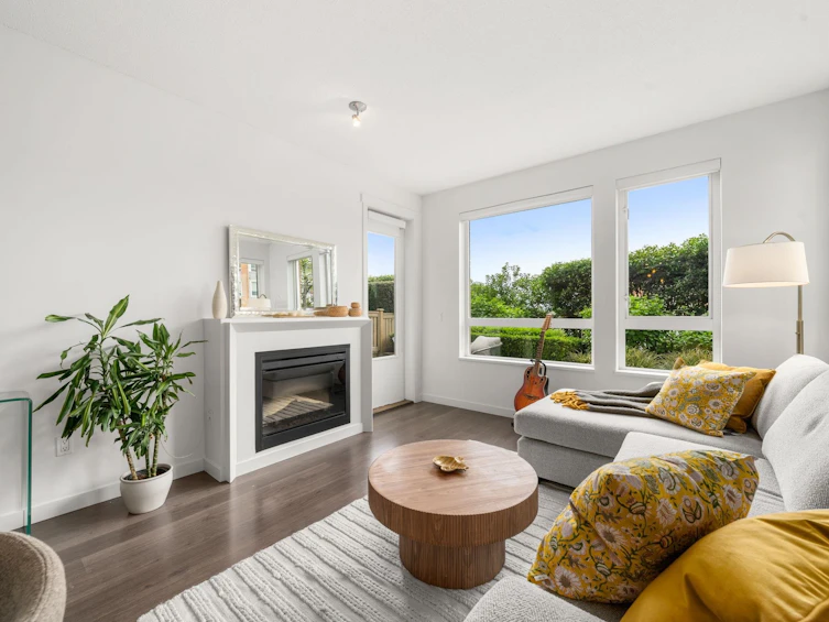 101-717 Chesterfield Avenue, North Vancouver, BC, V7M 3L8 - 2