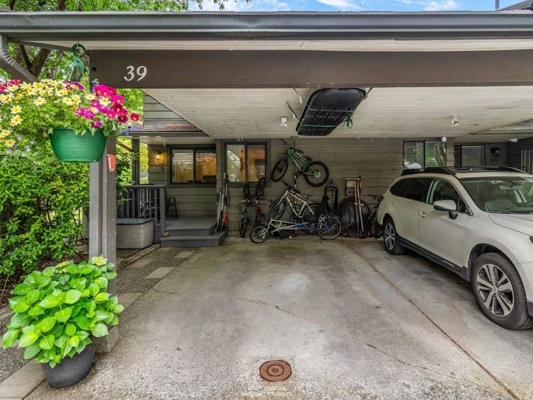 39-1910 Cedar Village Crescent, North Vancouver, BC, V7J 3M5 - 29