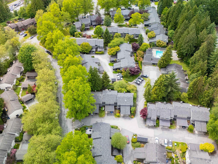 39-1910 Cedar Village Crescent, North Vancouver, BC, V7J 3M5 - 33