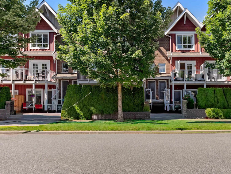 305-1661 Fraser Avenue, Port Coquitlam, BC, V3B 0B6