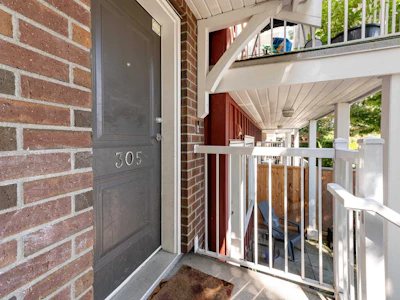 305-1661 Fraser Avenue - 3
