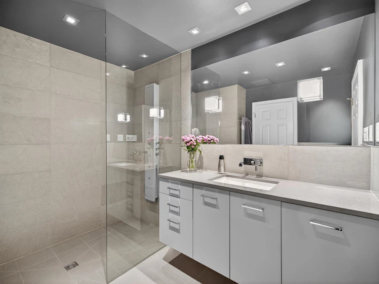 1261 W 7th Avenue, Vancouver, BC, V6H 1B7 - 25