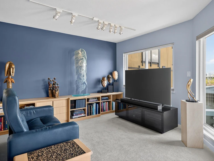 1261 W 7th Avenue, Vancouver, BC, V6H 1B7 - 13