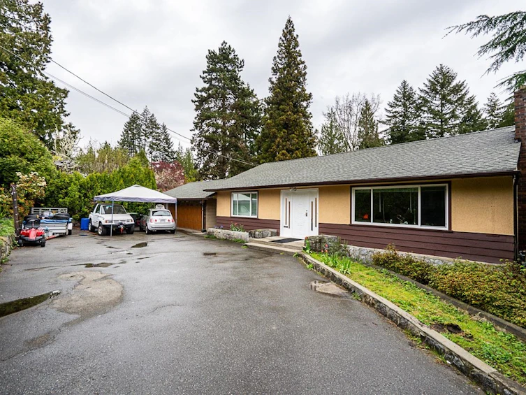 1440 Mountain Highway, North Vancouver, BC, V7J 2M3 - 2