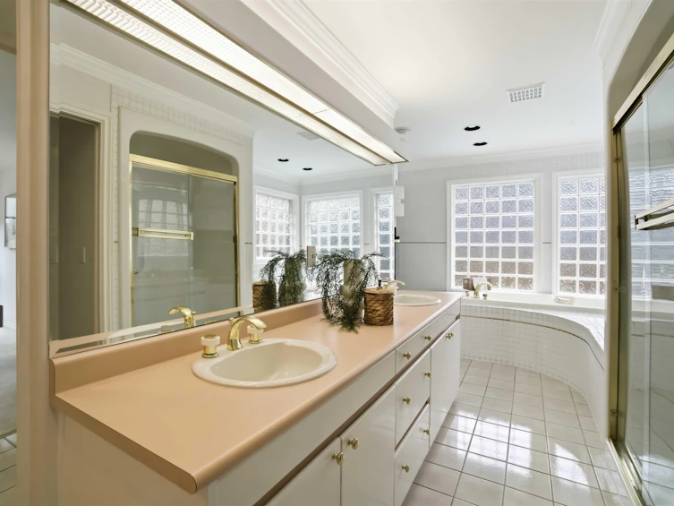 2271 Sorrento Drive, Coquitlam, BC, V3K 6P4 - 20