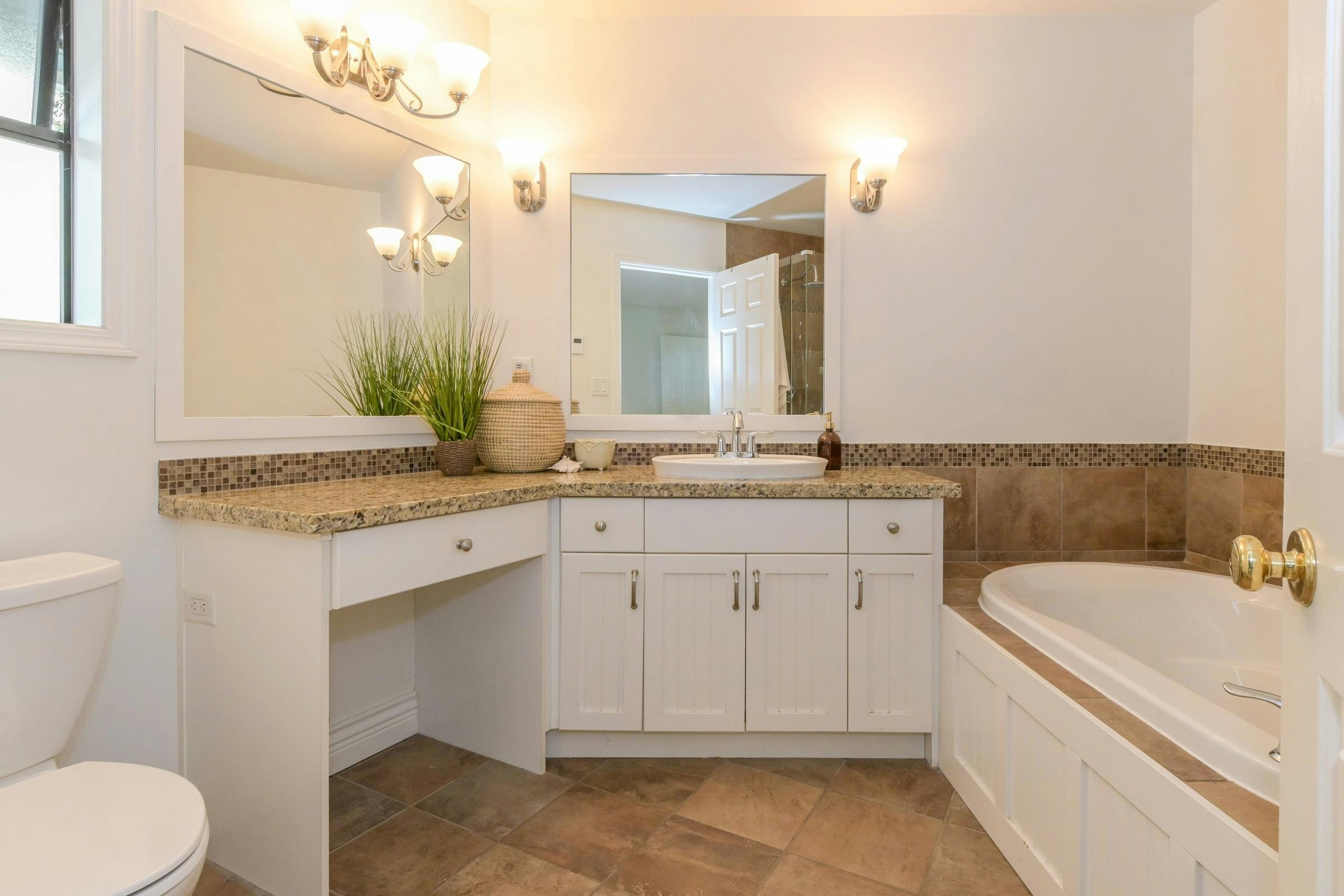 15342 Killarney Court, Surrey, BC, V3S 6P9 - 16