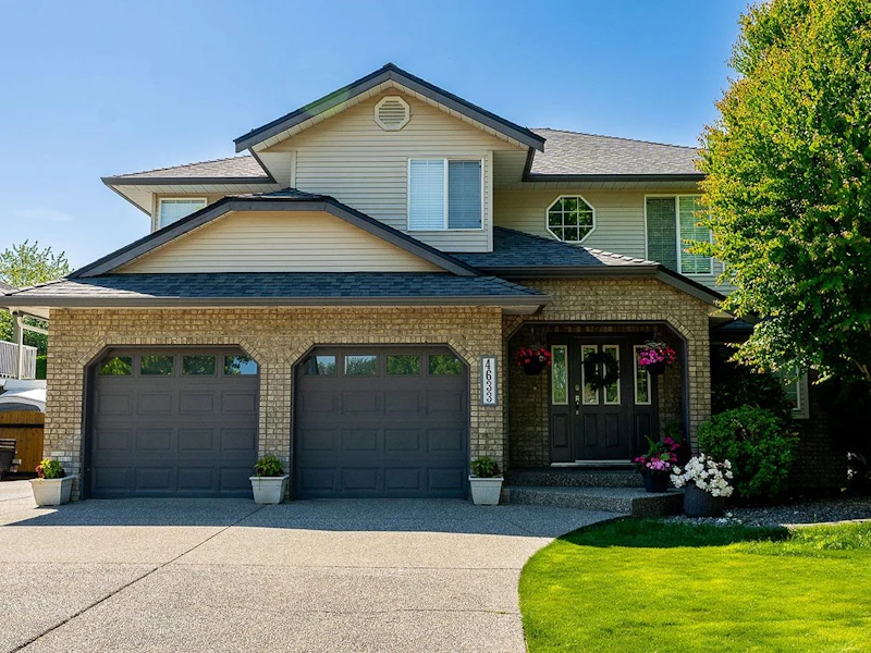 4633 222a Street, Langley BC V2Z 1M4