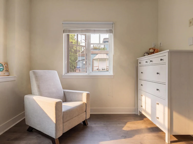 201-2263 Triumph Street, Vancouver, BC, V5L 1L2 - 21