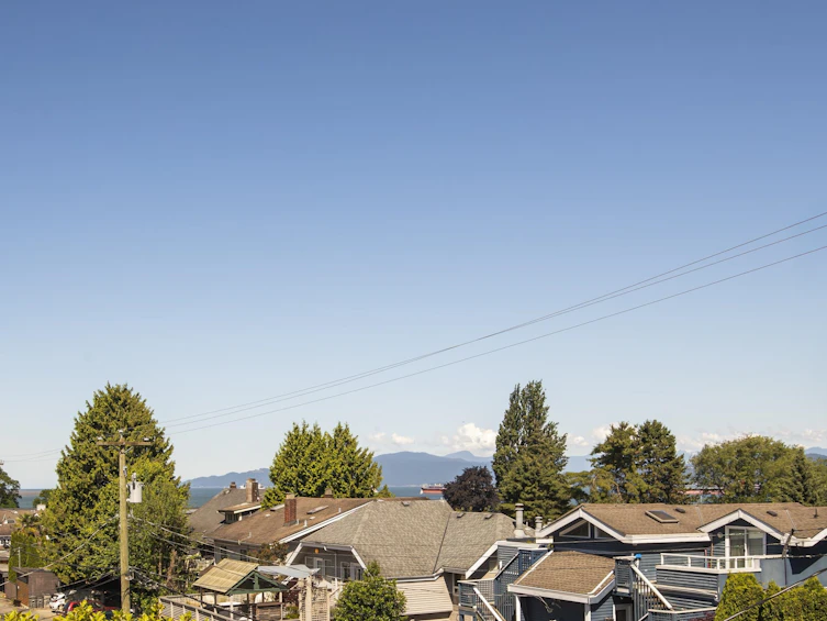 1557 Larch Street, Vancouver, BC, V6K 3N6 - 30