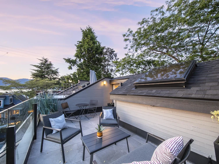 1557 Larch Street, Vancouver, BC, V6K 3N6 - 28