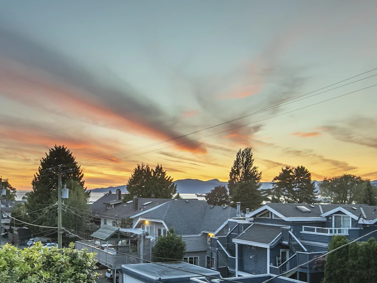 1557 Larch Street, Vancouver, BC, V6K 3N6 - 31