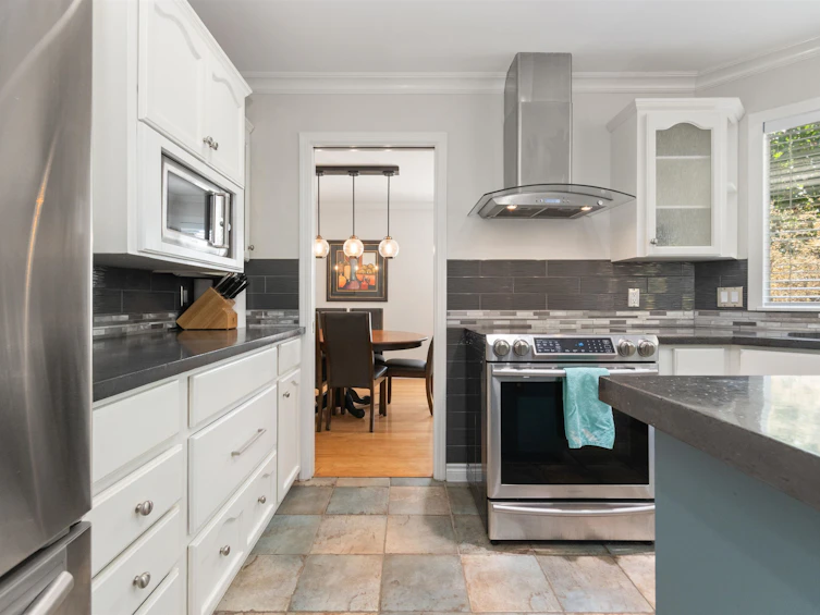 5677 185 Street, Surrey, BC, V3S 7T1 - 13